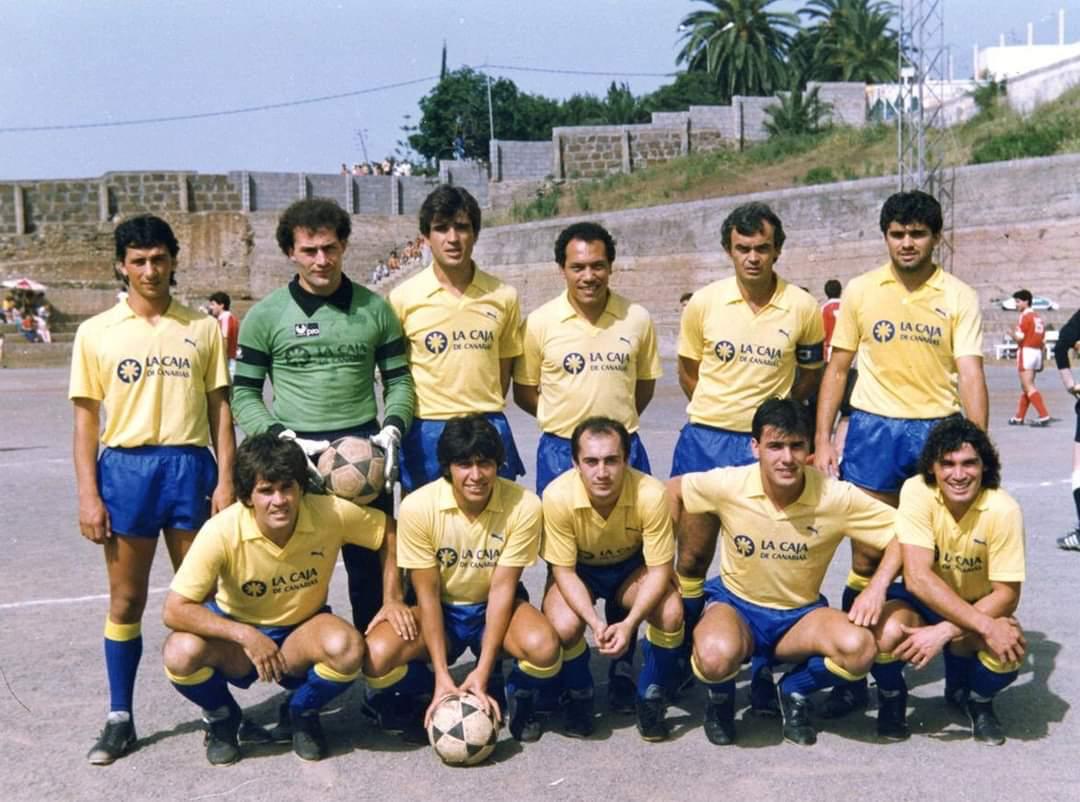 Formación de la UD Las Palmas en un partido amistoso disputado en Firgas